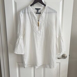 Ellen Tracy White V-Neck Linen Tunic with Bell Sleeves and gold trim